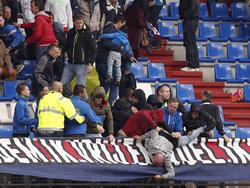 Am Rande des Spiels von Feyenoord gegen Willem II gab es Ausschreitungen