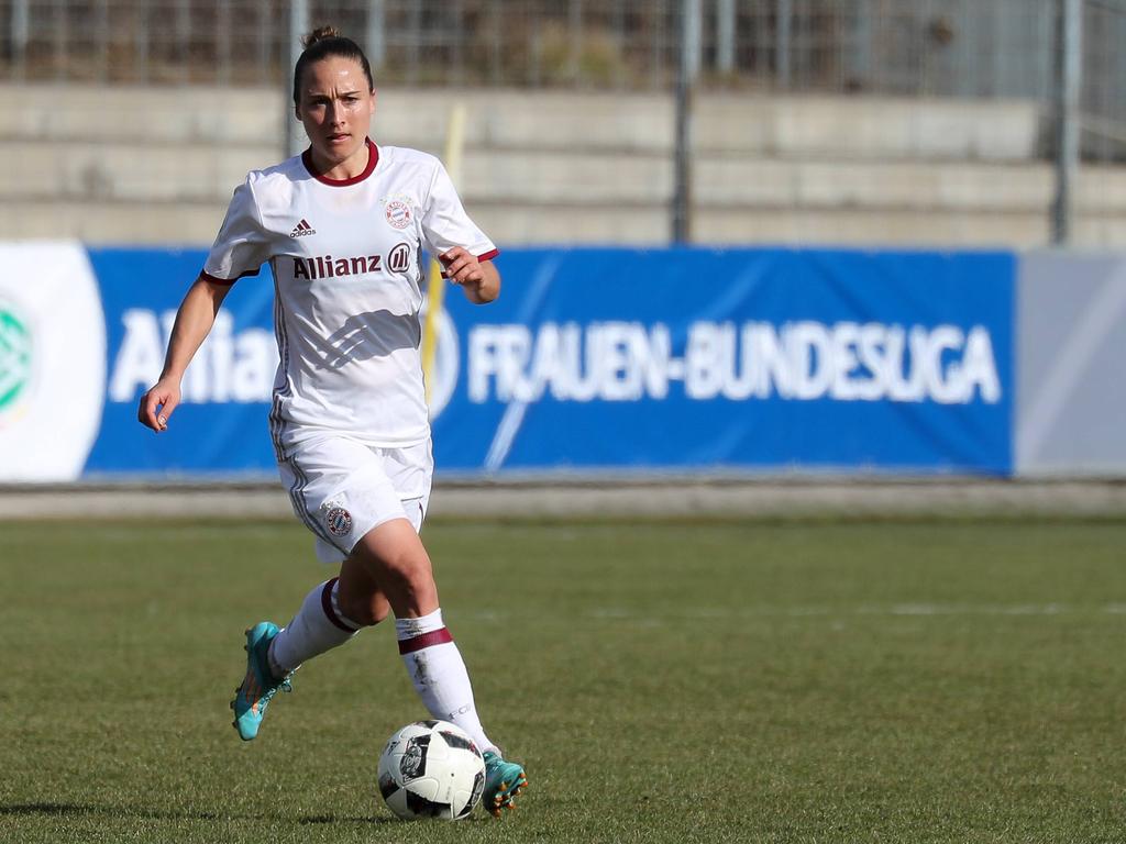 Gina Lewandowski bleibt dem FC Bayern länger erhalten