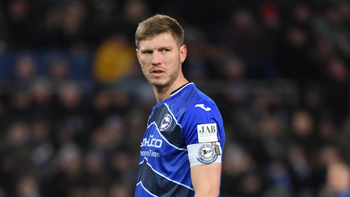 Torjäger Fabian Klos traf für Arminia Bielefeld Torjäger Fabian Klos traf für Arminia Bielefeld