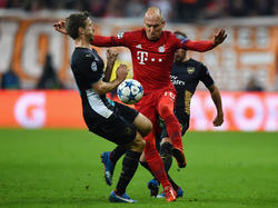 Bayern Münchens Arjen Robben (r.) weiß nicht, ob ein Einsatz für die Elftal Sinn macht