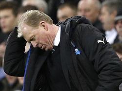 Het gaat niet goed met het Newcastle United van trainer Steve McClaren. Op bezoek bij Leicester City gaan The Magpies met 3-0 onderuit. (21-11-2015)