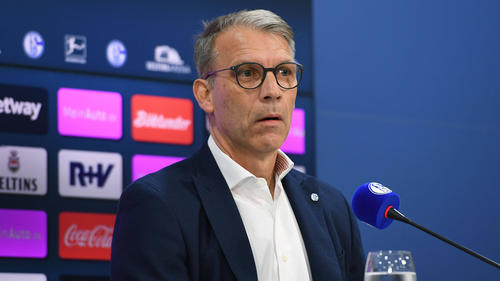 Schalkes Interims-Sportchef Peter Knäbel reagierte mittlerweile auf die Kritik an ihm