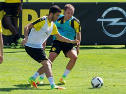 Nuri Şahin (l.) kritisiert die hohe Erwartungshaltung an Teamkollege Mario Götze