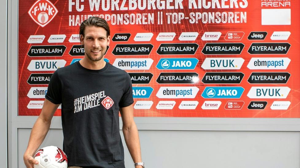 Fabian Giefer erhält in Würzburg einen Zweijahresvertrag Fabian Giefer erhält in Würzburg einen Zweijahresvertrag