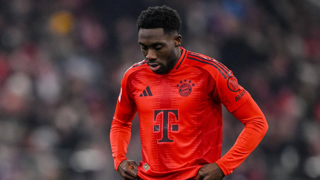Alphonso Davies könnte den FC Bayern im Sommer ablösefrei verlassen Alphonso Davies könnte den FC Bayern im Sommer ablösefrei verlassen