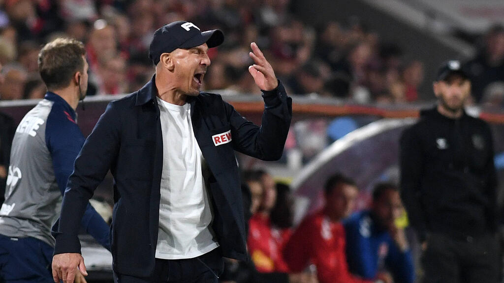 Gerhard Struber steht bei vielen Fans des 1. FC Köln in der Kritik Gerhard Struber steht bei vielen Fans des 1. FC Köln in der Kritik