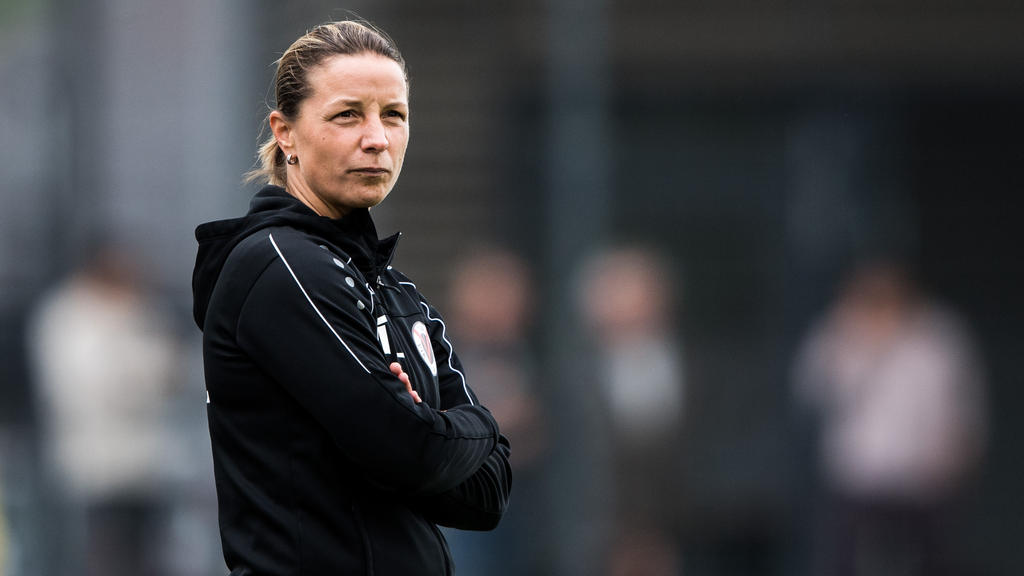 Inka Grings coacht derzeit den SV Straelen