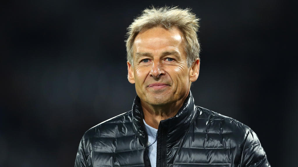 Sitzt Jürgen Klinsmann gegen den BVB auf der Bank von Hertha BSC Sitzt Jürgen Klinsmann gegen den BVB auf der Bank von Hertha BSC