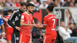 Noussair Mazraoui (l.) fehlt dem FC Bayern vorerst