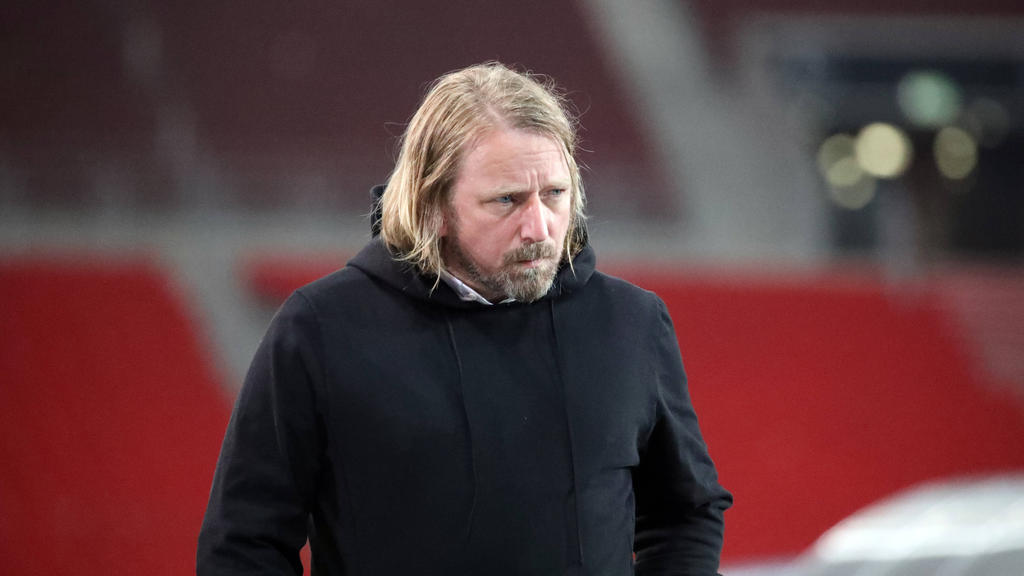 Sven Mislintat plant den Kader vom VfB Stuttgart