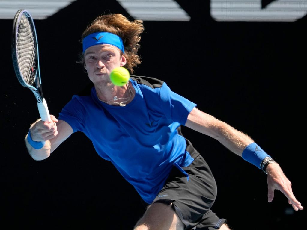 Rublev-zieht-ins-Viertelfinale-ein