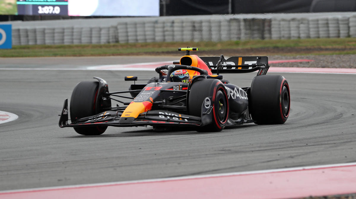 Nach dem schwachen Qualifying in Spanien steigt der Druck auf Sergio Perez
