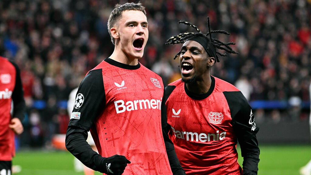 Jeremie Frimpong (r.) und Florian Wirtz wechseln gemeinsam zum FC Liverpool Jeremie Frimpong (r.) und Florian Wirtz wechseln gemeinsam zum FC Liverpool