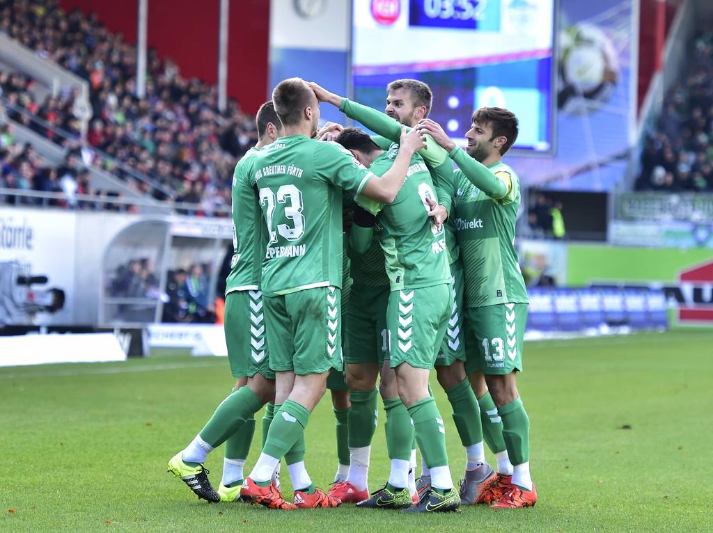Fürth siegt gegen Heidenheim in letzter Sekunde Fürth siegt gegen Heidenheim in letzter Sekunde