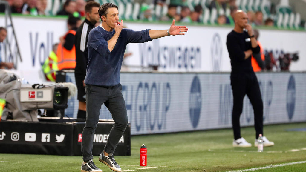 Wolfsburg-Coach Niko Kovac gestikuliert während des Spiels gegen den VfL Bochum