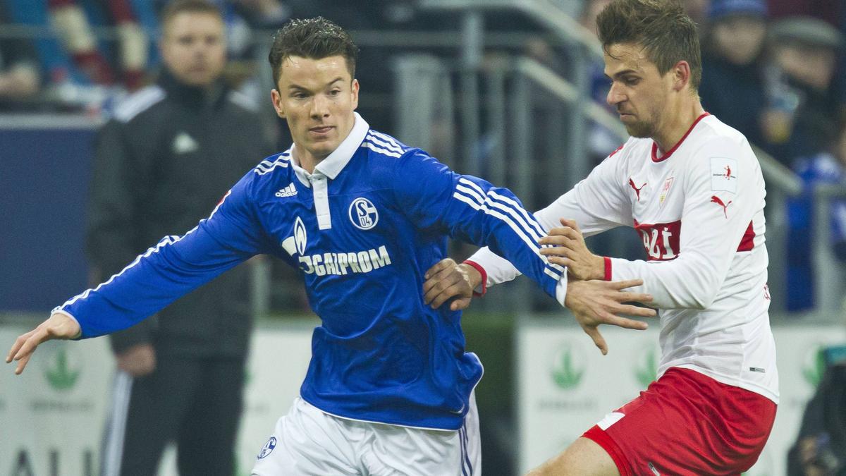 Alexander Baumjohann (l.) drückt dem FC Schalke 04 die Daumen Alexander Baumjohann (l.) drückt dem FC Schalke 04 die Daumen