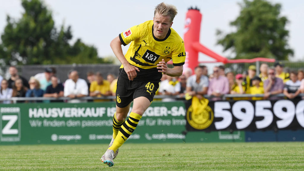 Julian Rijkhoff brachte den BVB-Nachwuchs mit 1:0 gegen PSG in Führung