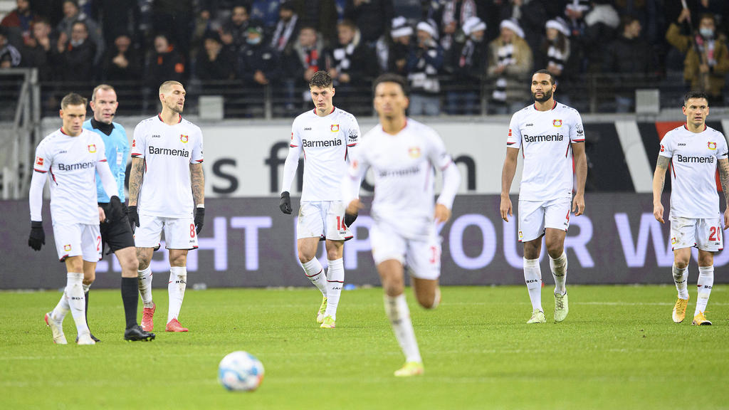 Leverkusen verlor in Frankfurt nach 2:0-Führung noch mit 2:5
