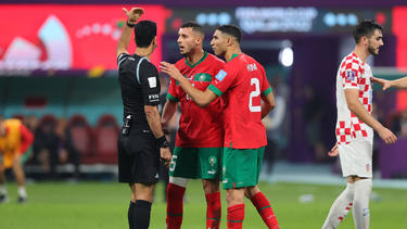Schiedsrichter Abdulrahman Al Jassim zog sich das ein oder andere Mal den Ärger der marokkanischen Spieler zu