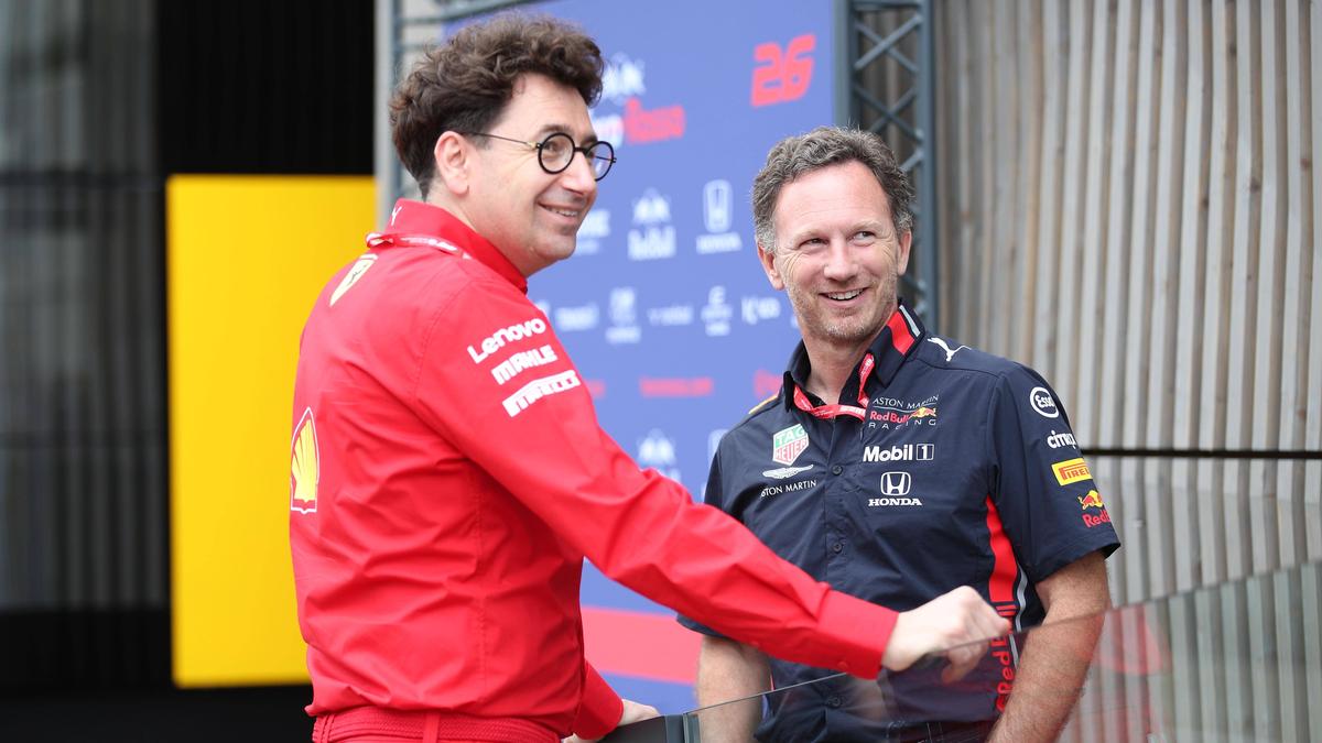 Aktuell herrscht Waffenstillstand zwischen Christian Horner (r.) und Mattia Binotto Aktuell herrscht Waffenstillstand zwischen Christian Horner (r.) und Mattia Binotto