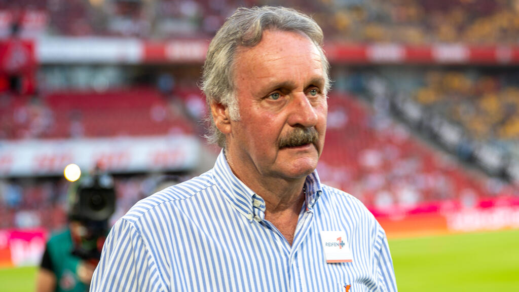 Vom FC Schalke 04 schwer enttäuscht: Peter Neururer