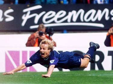Nach seinem Premierentreffer hob Klinsmann zum "Diver" ab