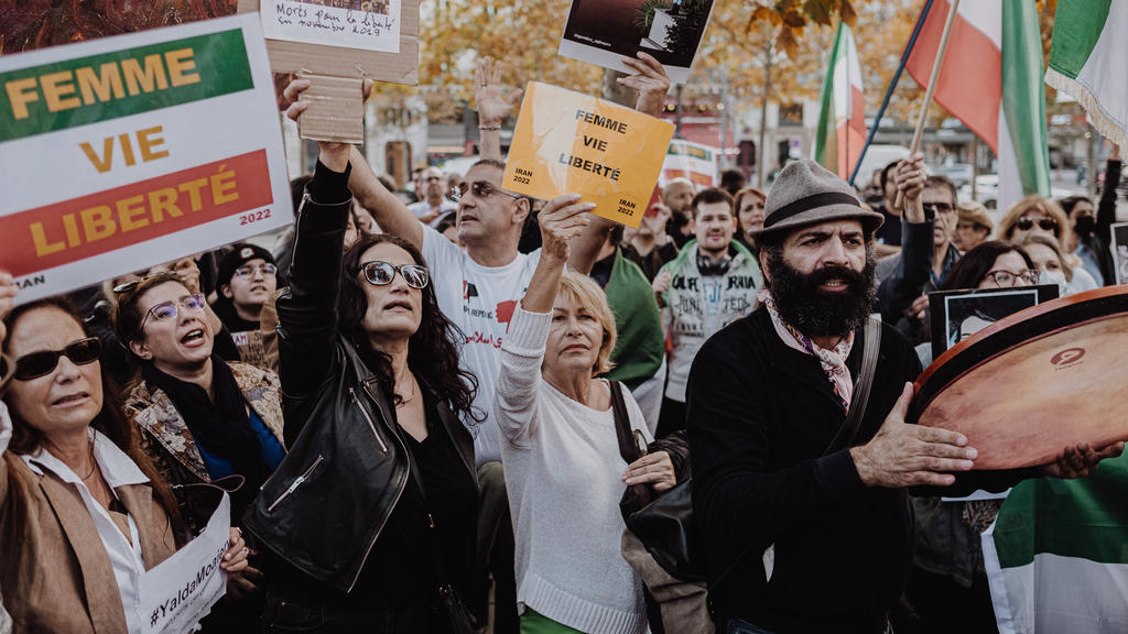 Weltweit wird gegen das iranische Regime protestiert - auch die Ukraine schaltet sich ein