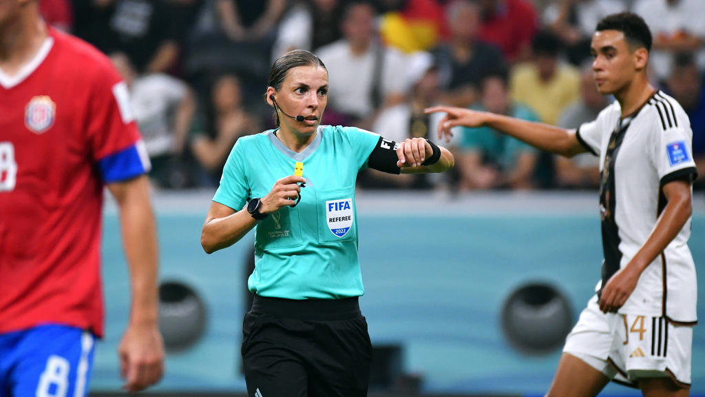 Stéphanie Frappart hatte das WM-Gruppenspiel zwischen Deutschland und Costa Rica gepfiffen Stéphanie Frappart hatte das WM-Gruppenspiel zwischen Deutschland und Costa Rica gepfiffen