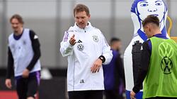Julian Nagelsmann verfolgt das Geschehen um die deutsche U21-Nationalmannschaft