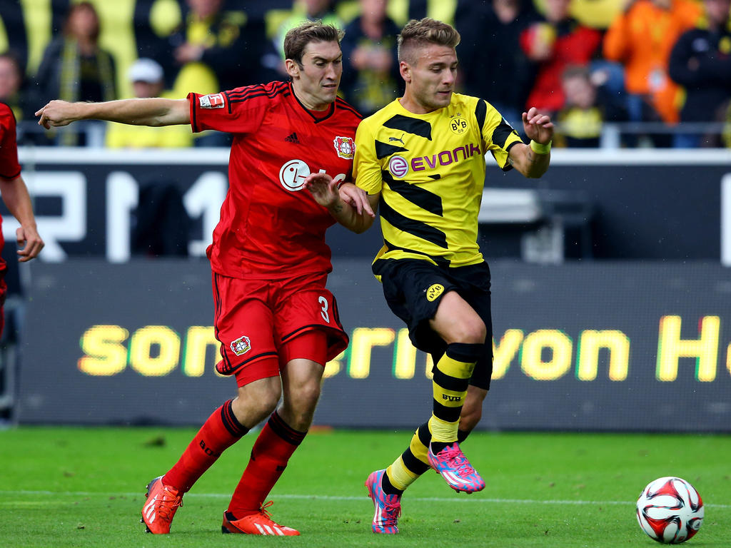 Bayer Leverkusens Stefan Reinartz (l.) gab nach seiner Einwechslung gegen den BVB alles