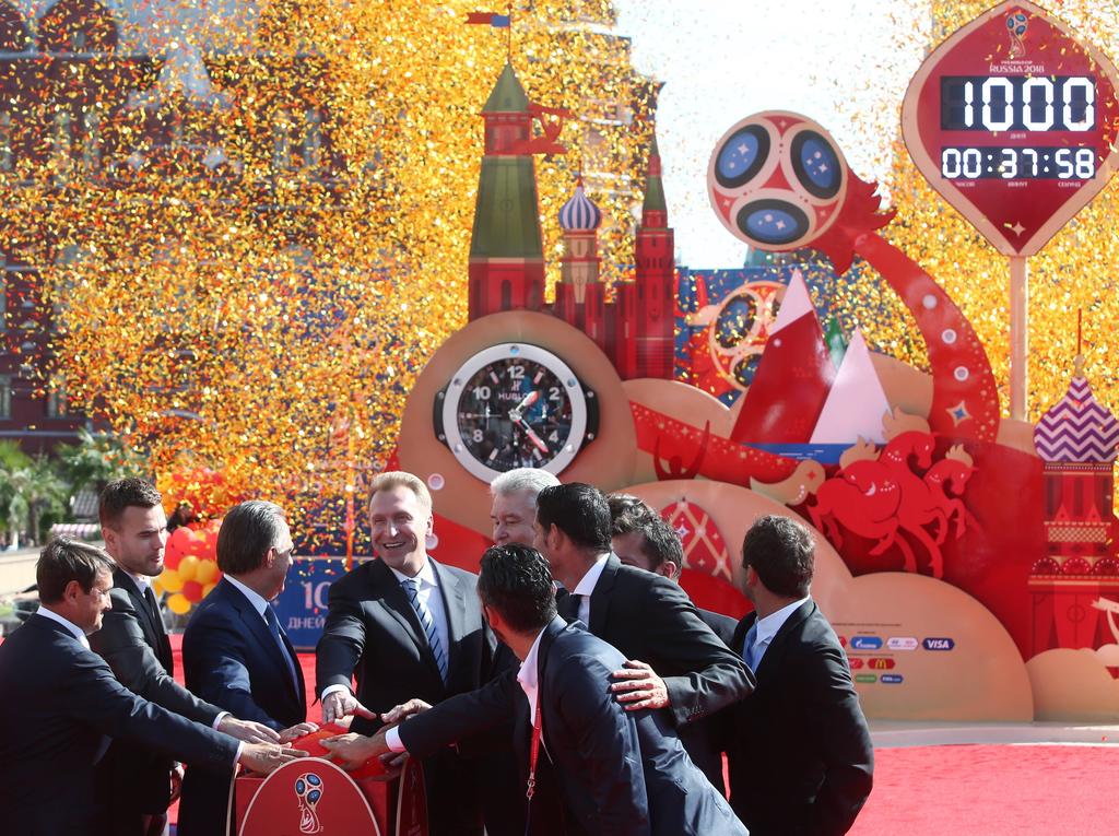Auf dem Roten Platz in Moskau ist ein WM-Countdown eröffnet worden