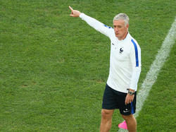 Da oben, aufs "Dach der Welt", soll es hingehen: Didier Deschamps gibt die Richtung vor