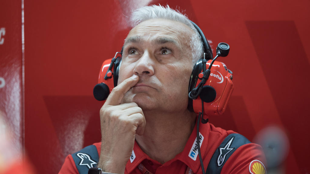 Davide Tardozzi und Ducati bekommen die Probleme nicht in den Griff Davide Tardozzi und Ducati bekommen die Probleme nicht in den Griff