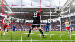 Alexander Nübel patzte beim 3:1-Sieg des FC Schalke 04 bei RB Leipzig böse
