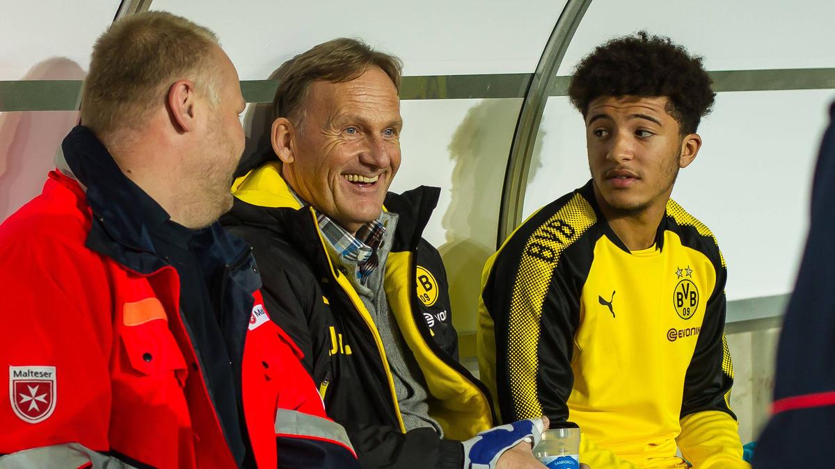 Jadon Sancho (r.) soll beim BVB bleiben Jadon Sancho (r.) soll beim BVB bleiben