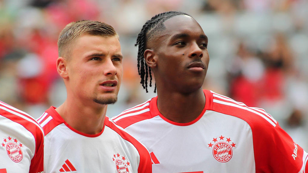 Der FC Bayern gibt Gabriel Vidovic (l.) mindestens für die Saison 2023/24 ab Der FC Bayern gibt Gabriel Vidovic (l.) mindestens für die Saison 2023/24 ab