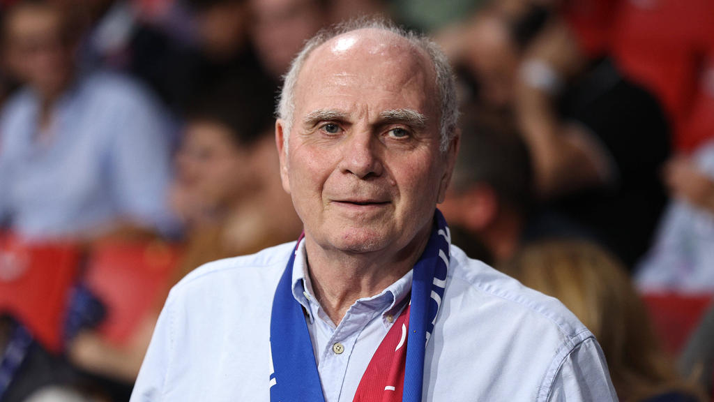 Uli Hoeneß ist Ehrenpräsident des FC Bayern Uli Hoeneß ist Ehrenpräsident des FC Bayern