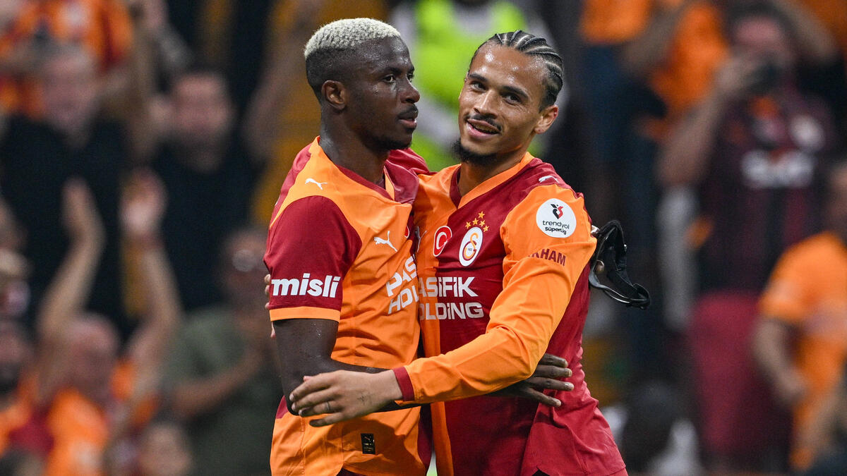 Leroy Sané (r.) ist neben Victor Osimhen der neue Superstar bei Galatasaray