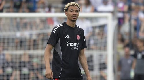 Hugo Ekitiké wechselt wohl nach England