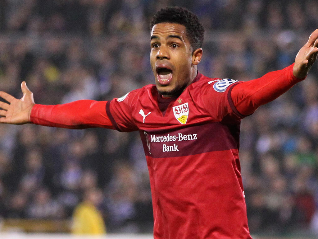 Der Stuttgarter Daniel Didavi sah seinen Fehler ein Der Stuttgarter Daniel Didavi sah seinen Fehler ein