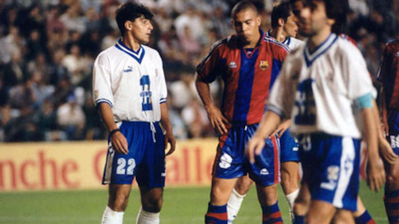 César Gómez (l.) avancierte zur größten Transferpanne aller Zeiten (Bildquelle: kaisermagazine.com) César Gómez (l.) avancierte zur größten Transferpanne aller Zeiten (Bildquelle: kaisermagazine.com)