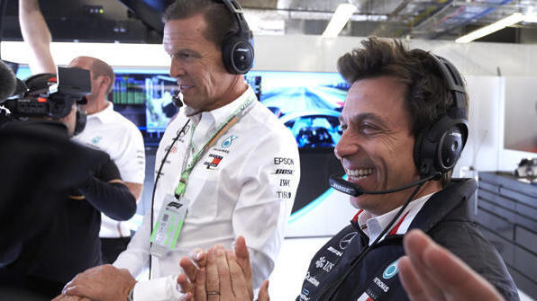 Toto Wolff findet schwierigere Siege noch emotionaler Toto Wolff findet schwierigere Siege noch emotionaler