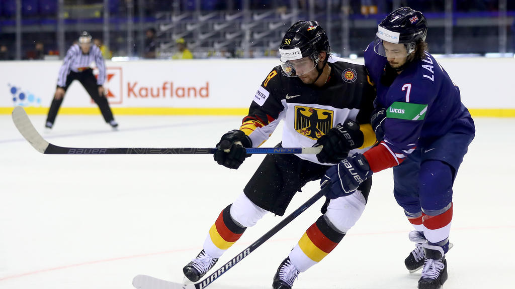 Nationalspieler Markus Eisenschmid (l.) fällt mehrere Monate aus Nationalspieler Markus Eisenschmid (l.) fällt mehrere Monate aus