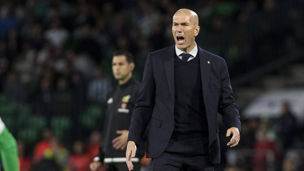 Zinédine Zidane hält angeblich wenig von einer Rückkehr von BVB-Youngster Achraf Hakimi