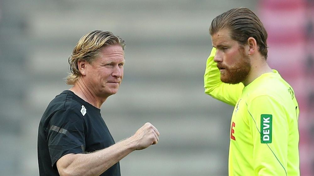 Trainer Markus Gisdol (l.) setzt weiter auf Timo Horn Trainer Markus Gisdol (l.) setzt weiter auf Timo Horn