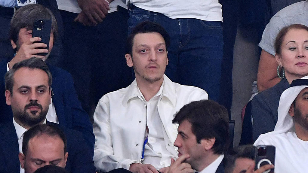 Mesut Özil hat seine Fußballerkarriere bereits beendet
