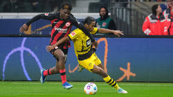 Karim Adeyemi (r.) wirkte gegen Eintracht Frankfurt in der zweiten Hälfte mit