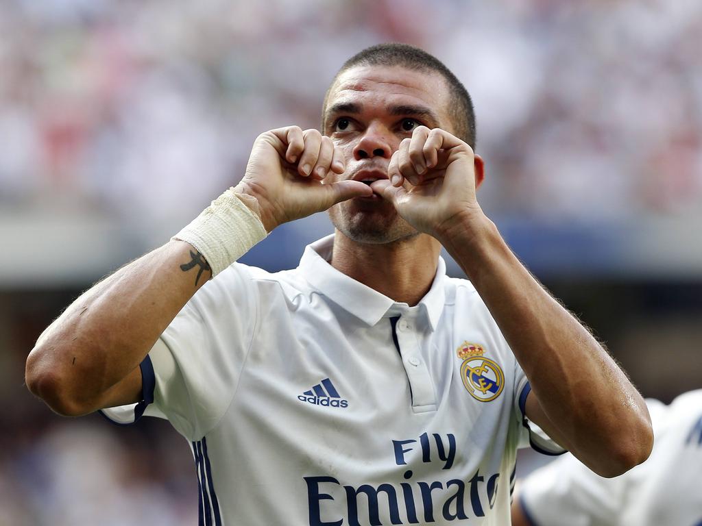 Pepe celebra un gol logrado a comienzos de la temporada. (Foto: Getty)