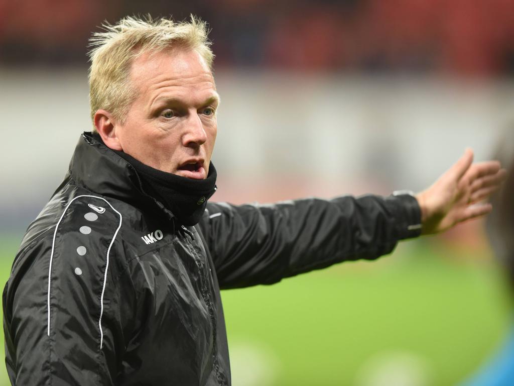 Oliver Bartlett räumt seinen Platz im Trainerstab von Bayer Leverkusen