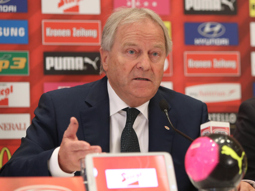 ÖFB-Präsident Leo Windtner sieht in Österreich vor allem im Bereich Fußball-Infrastruktur Aufholbedarf.